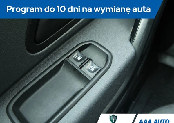 Dacia Duster cena 54000 przebieg: 70595, rok produkcji 2019 z Maszewo małe 254